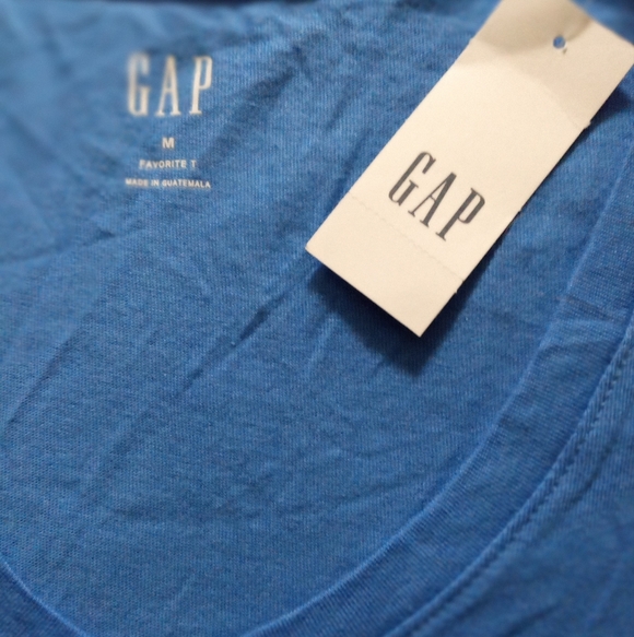 New GAP Favorite Tee M Blue NWT - Picture 2 of 3
